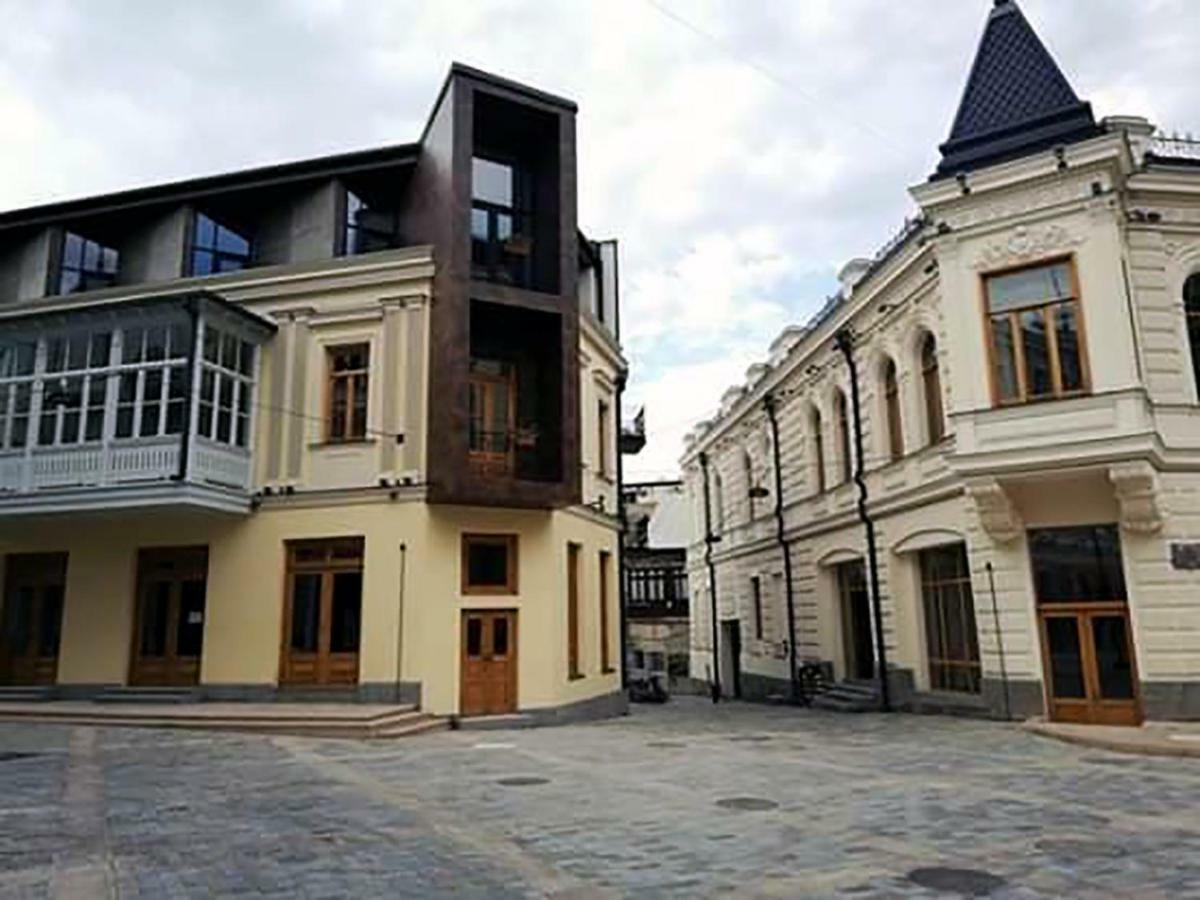 Guest House Sky Plus Tbilisi Esterno foto